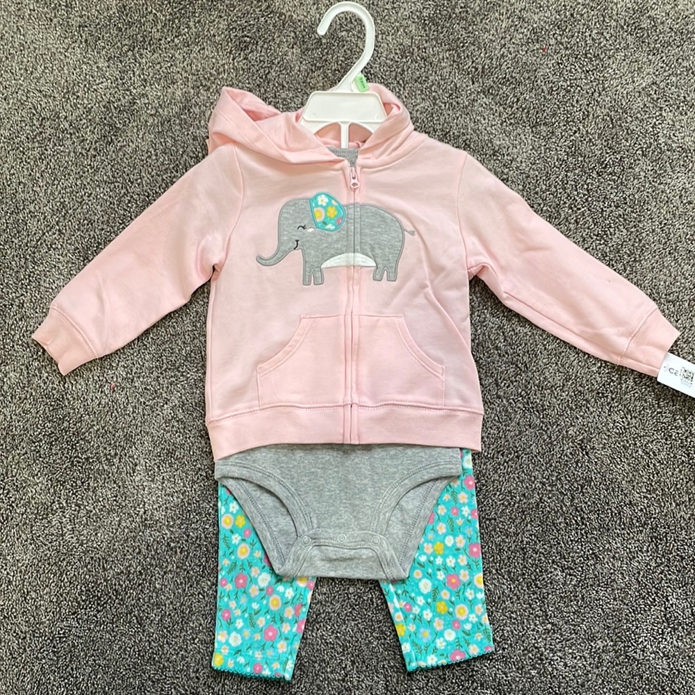 Carter’s baby girl outfit set